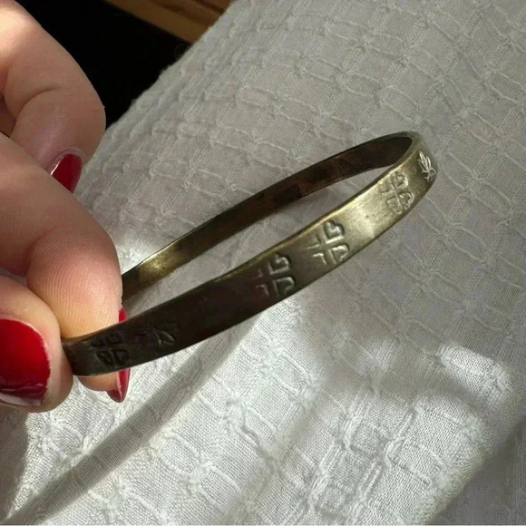 Taxco Mexico sterling silver bangle bracelet  with design - Picture 4 of 7